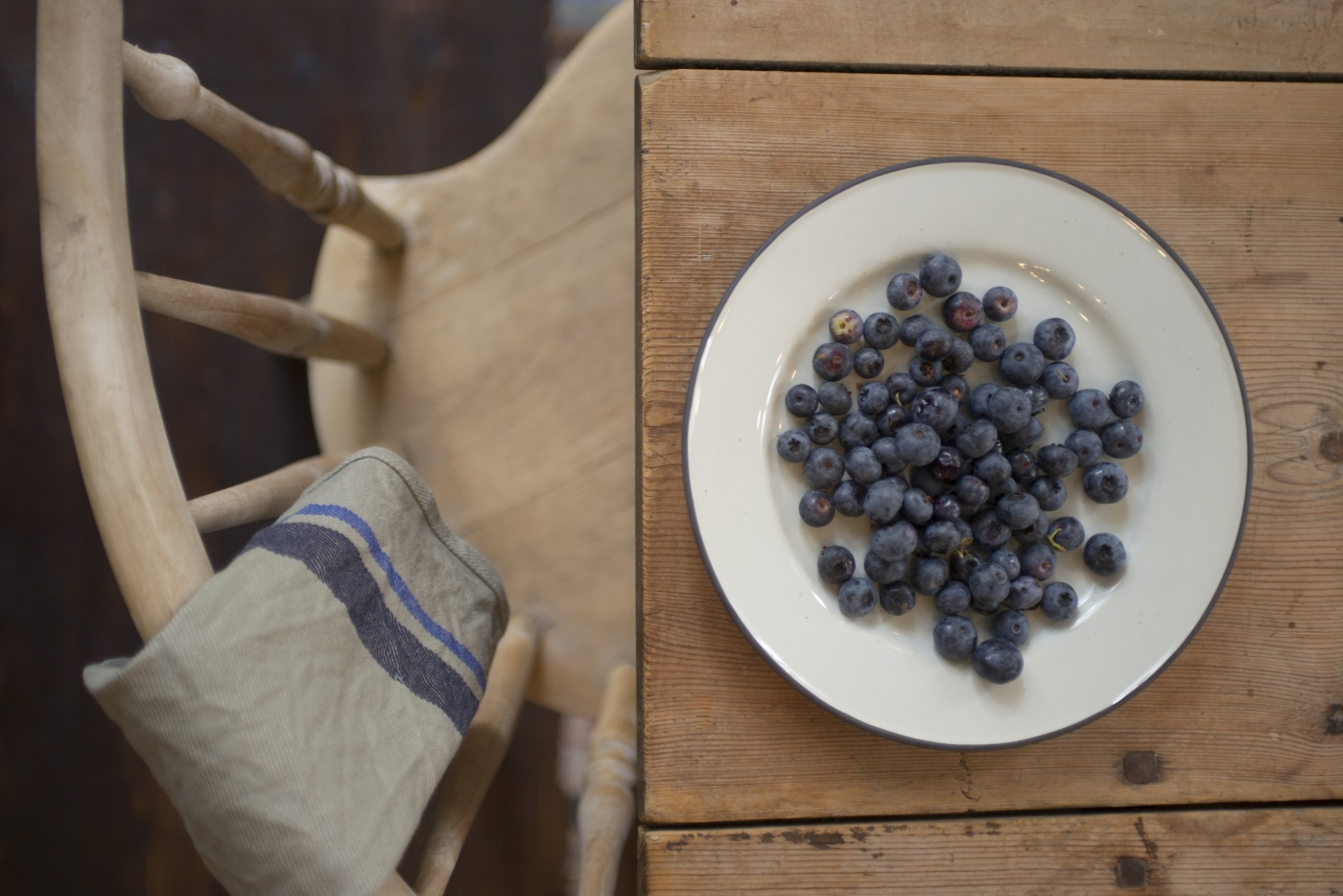 Side plate Ovanåker brown line