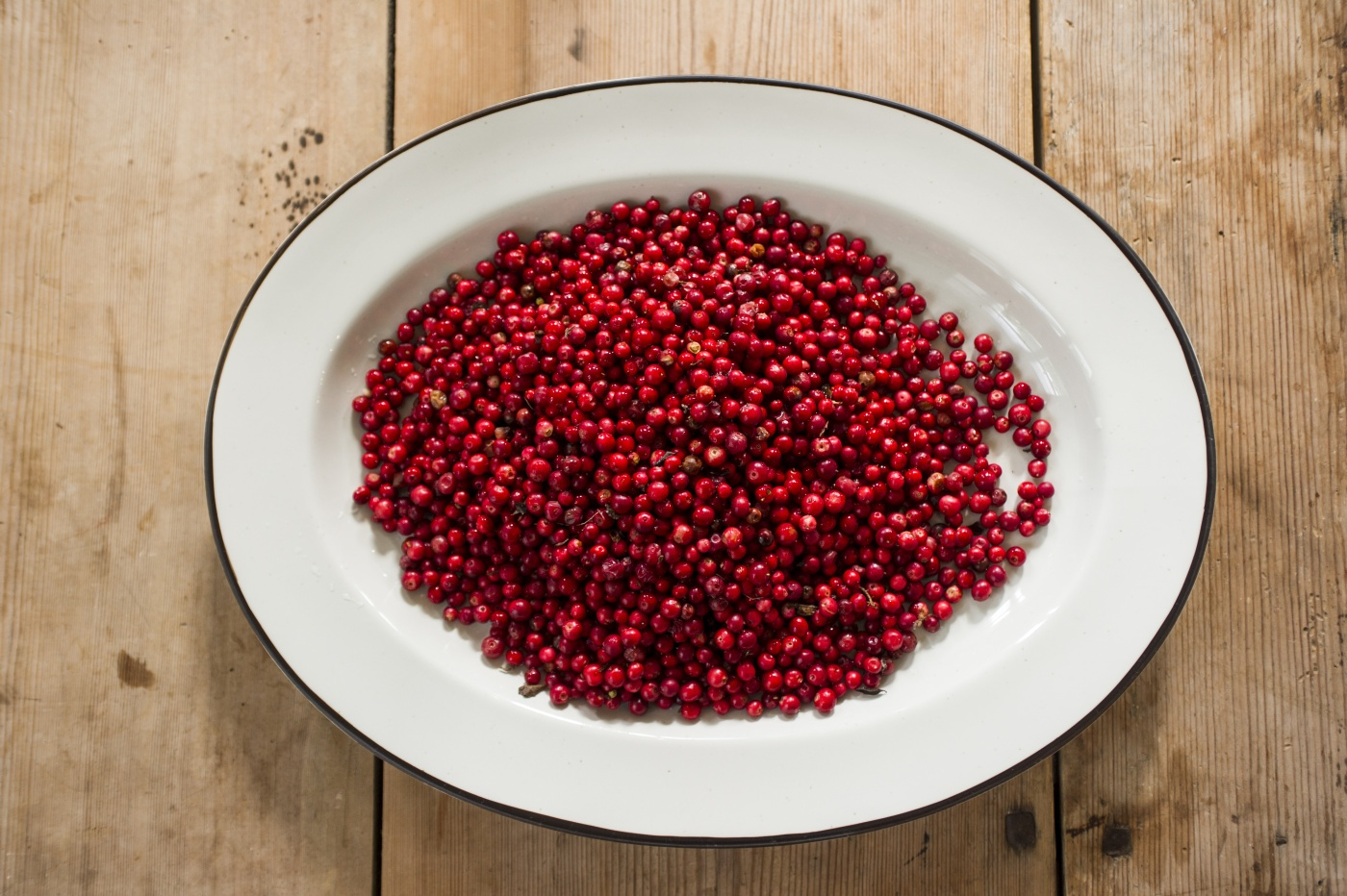 Platter oval Ovanåker brown line